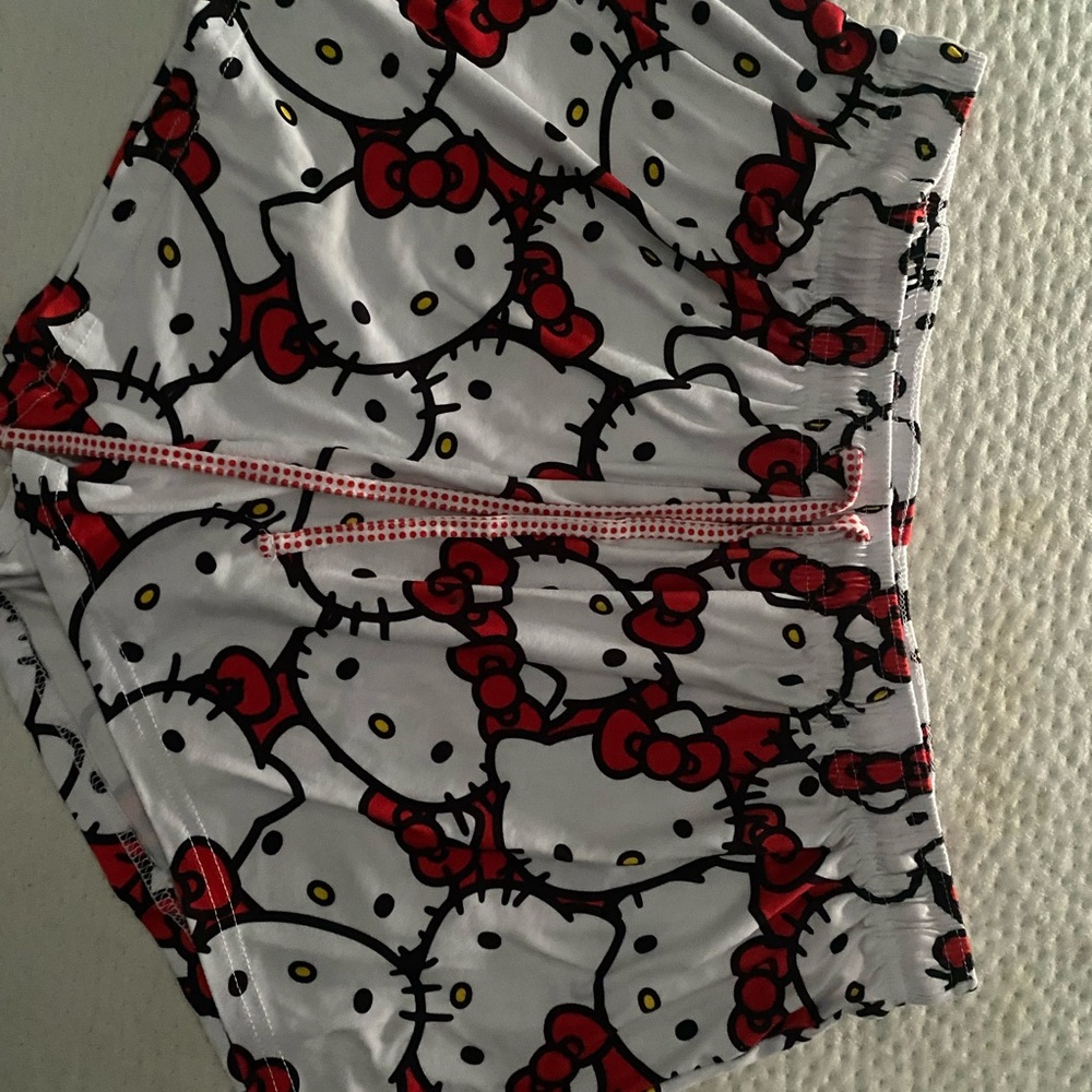 Hello Kitty Red and White Patterned Shorts